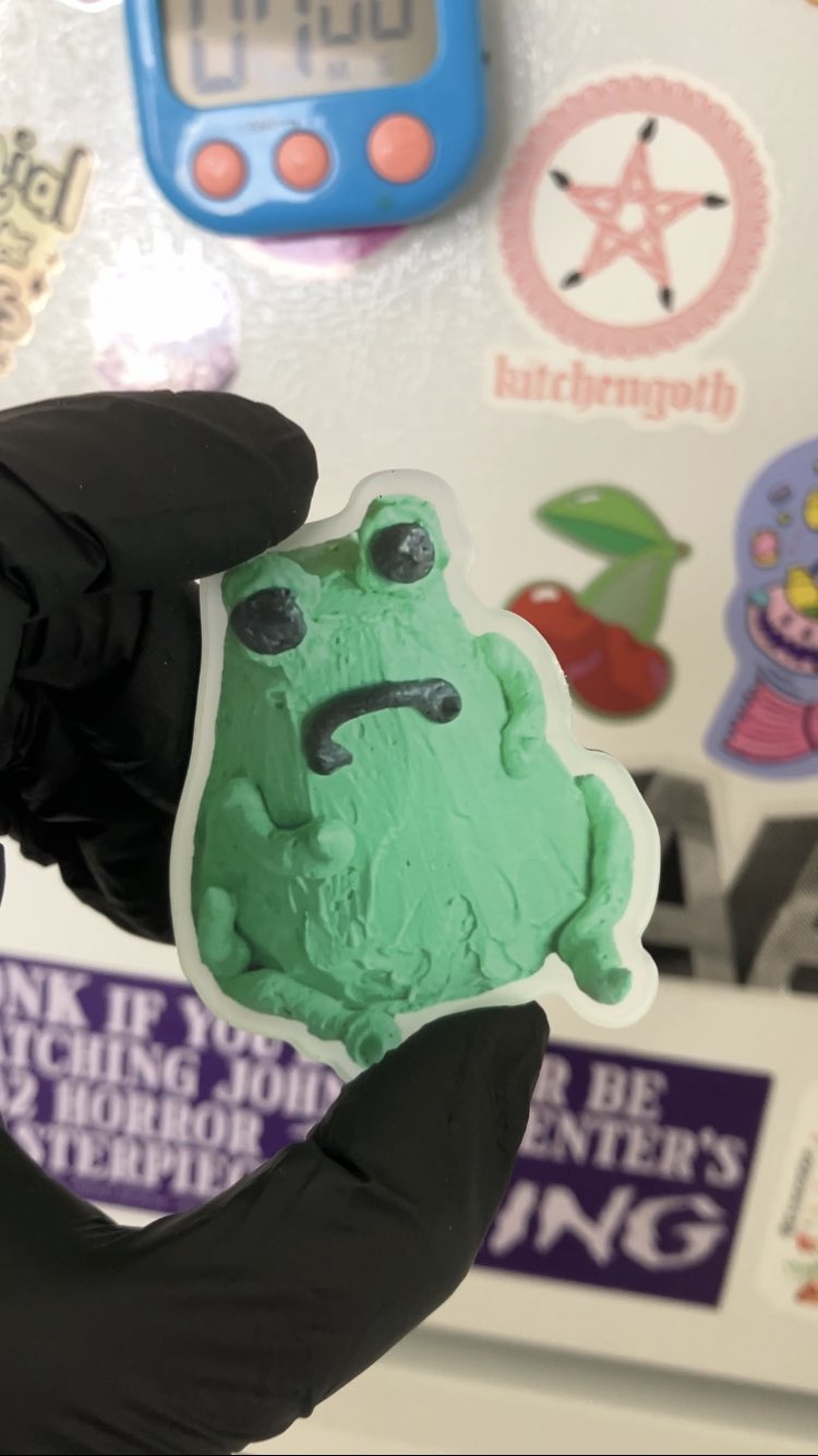 FROGGY Magnet