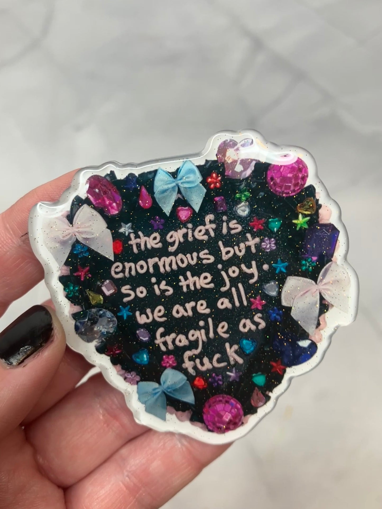 FRAGILE Glitter Magnet